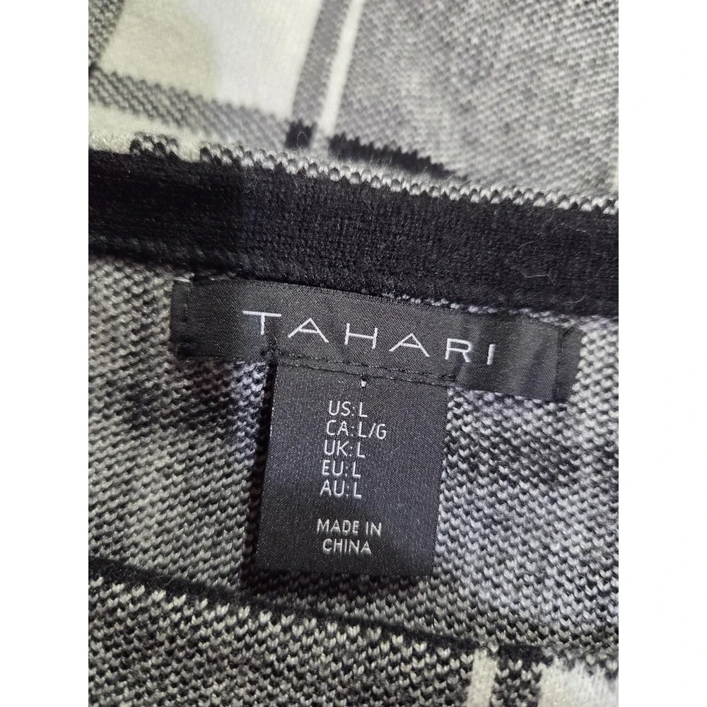 Tahari Sweater‎ Womens Large Black Gray Plaid Boat Neck Soft Knit Pullover Top